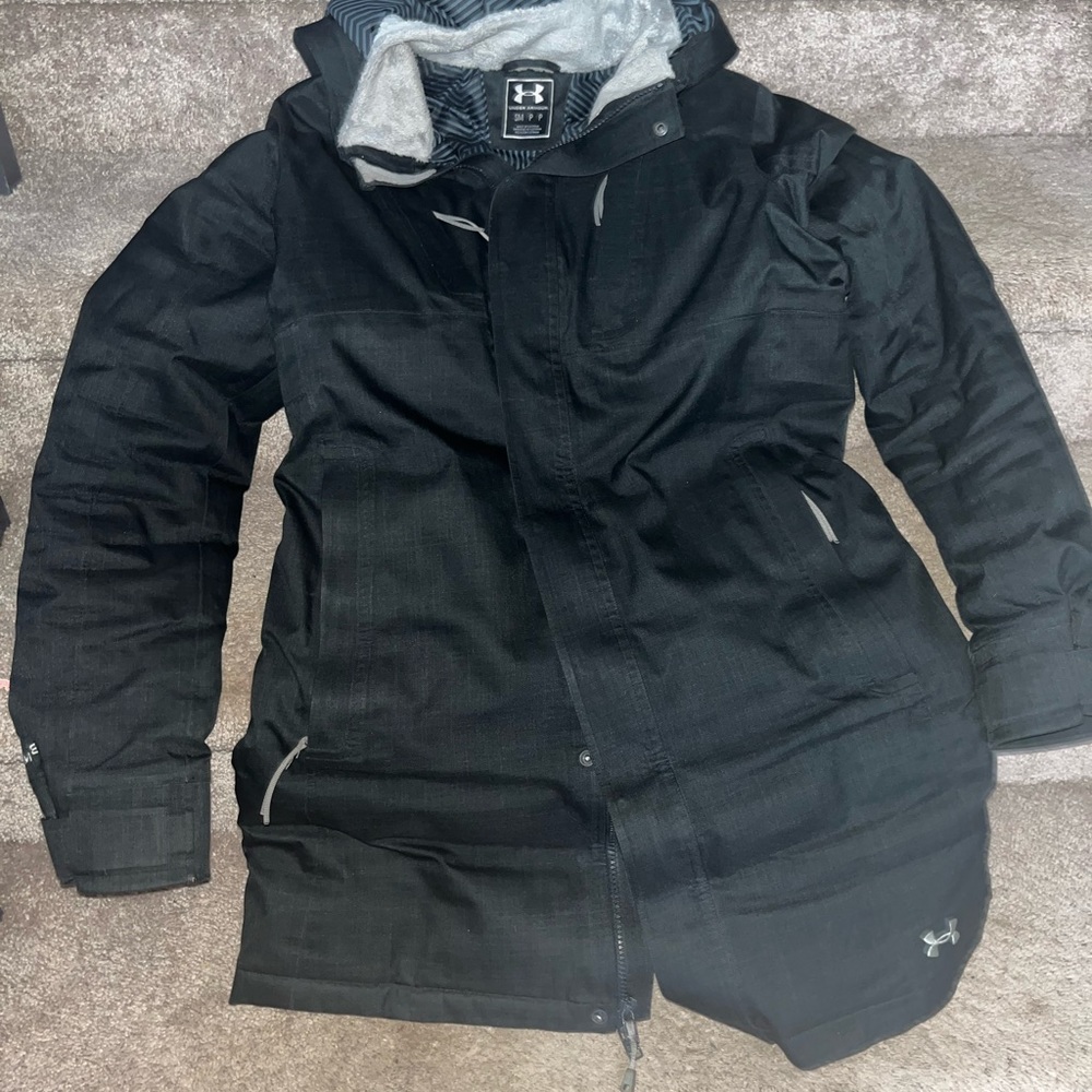 Under Armour Winter Jacket - Picture 1 of 3